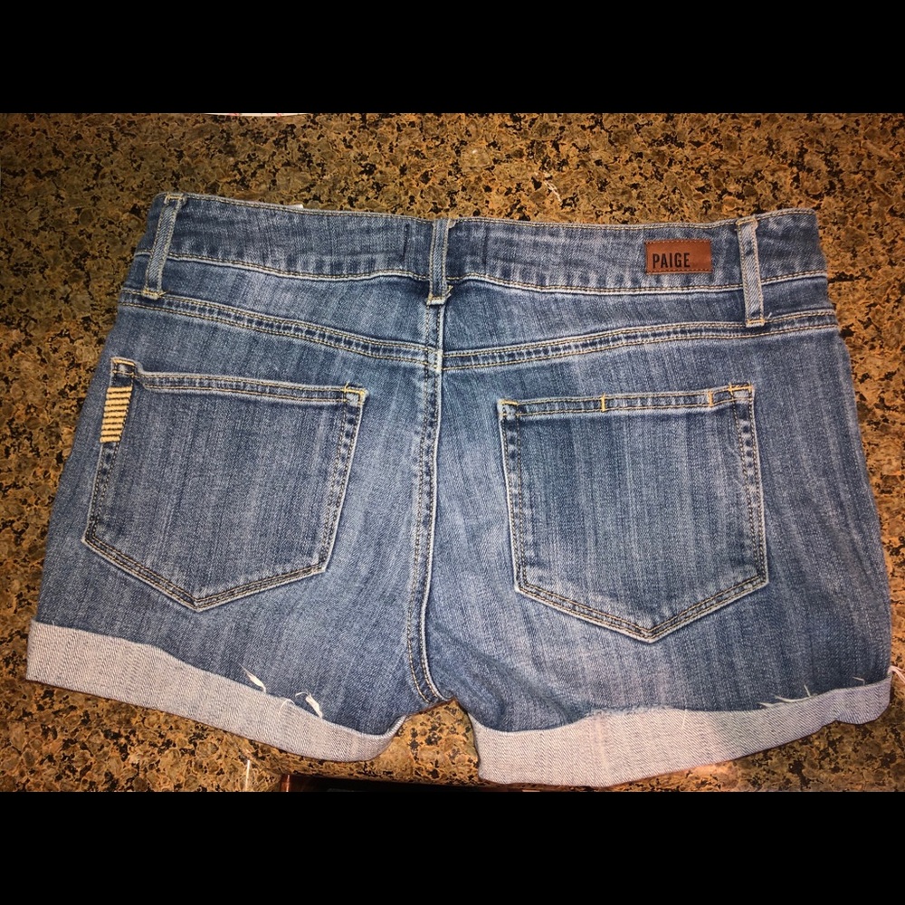 Women’s shorts - Picture 3 of 4